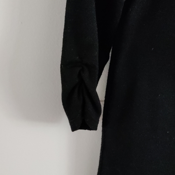 Lt weight black knit rouched 3/4 sleeve w/scarf. - Picture 3 of 4